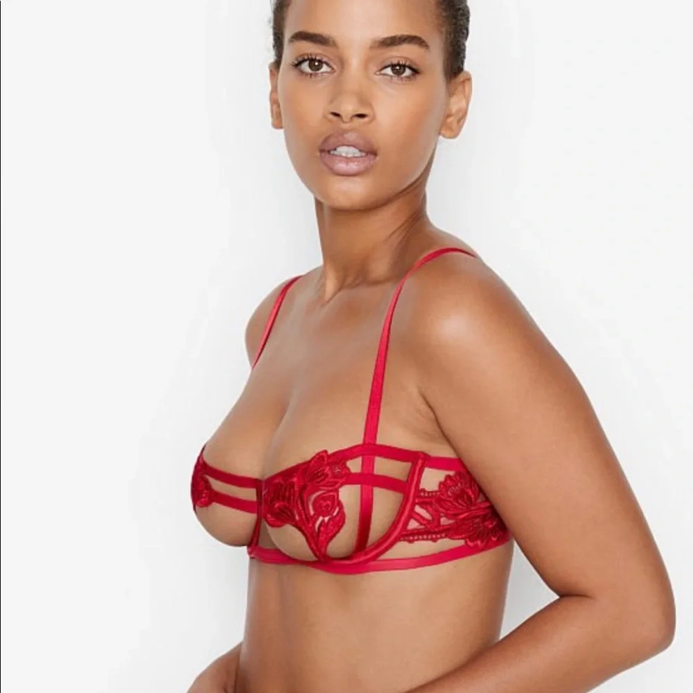 36DD XL Victoria’s Secret red harness bra set